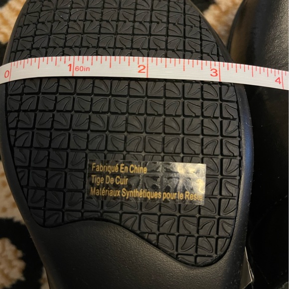 Brand new Clark’s slip Resistant black slides - Picture 11 of 16